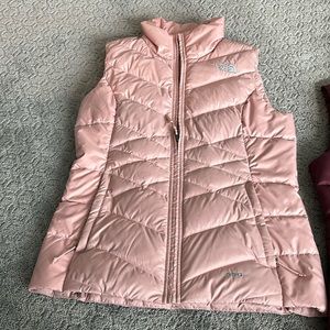 Women’s xs north face vest